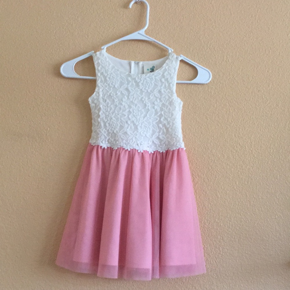 Girls dress